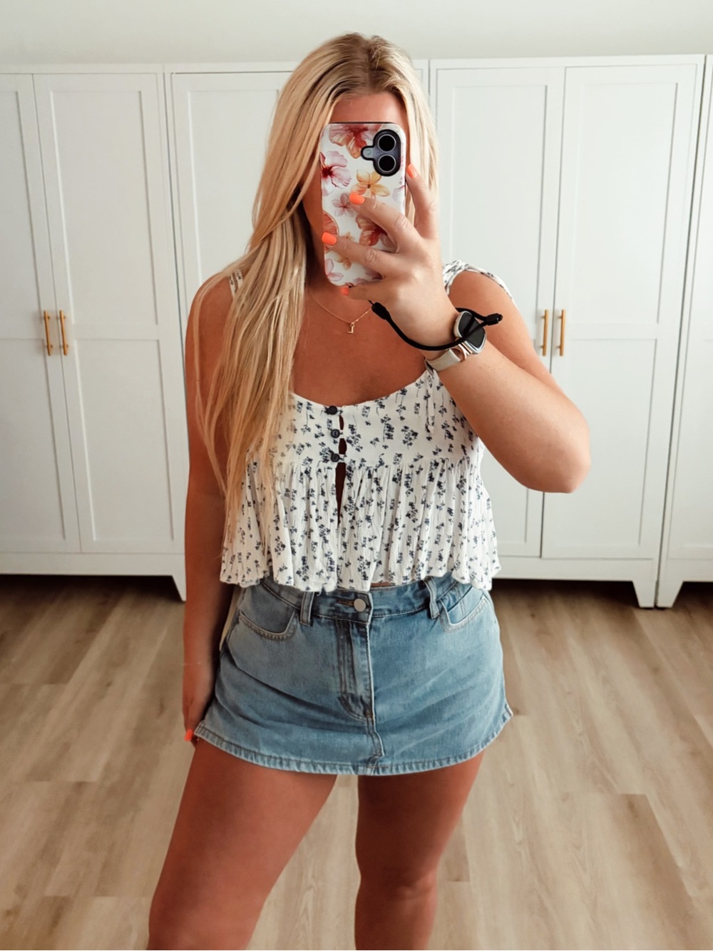 Women's White Floral Ruffle Crop Tank Top